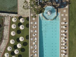 Kalamaki Beach Resort