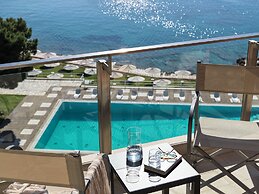 Kalamaki Beach Resort