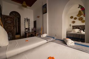 Riad Inna & Watersports Center