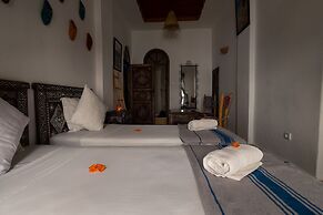 Riad Inna & Watersports Center