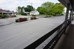 Harvest Drive Family Inn