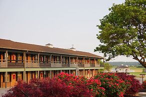 Harvest Drive Family Inn