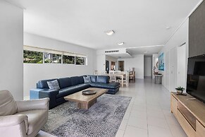 Peninsula Airlie Beach