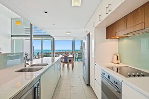 Peninsula Airlie Beach