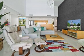 Peninsula Airlie Beach