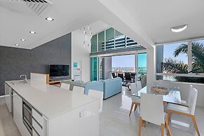 Peninsula Airlie Beach