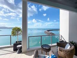 Peninsula Airlie Beach