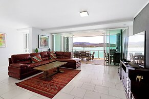 Peninsula Airlie Beach