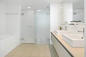 Peninsula Airlie Beach