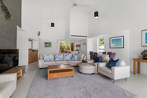 Peninsula Airlie Beach