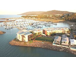 Peninsula Airlie Beach