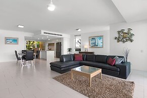 Peninsula Airlie Beach