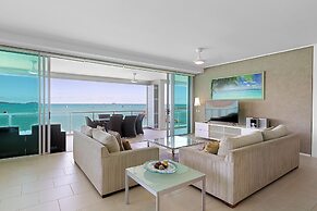 Peninsula Airlie Beach