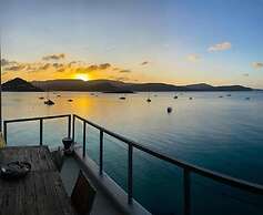 Peninsula Airlie Beach
