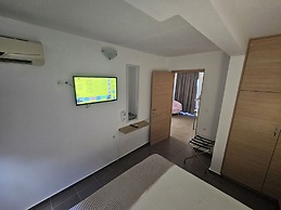 Elounda Sunrise Apartments