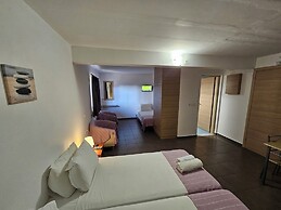 Elounda Sunrise Apartments