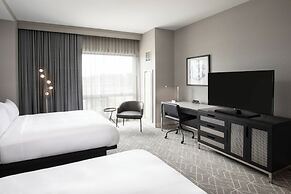 Renaissance by Marriott Boston Patriot Place Hotel