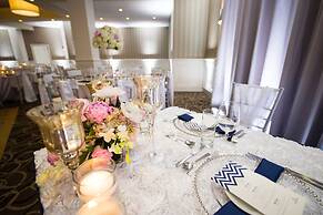 Renaissance by Marriott Boston Patriot Place Hotel