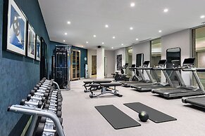 Renaissance by Marriott Boston Patriot Place Hotel