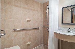 Holiday Inn Express New York City- Wall Street by IHG