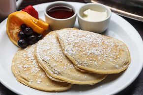 Holiday Inn New Orleans West Bank Tower by IHG