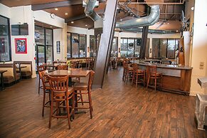 Holiday Inn New Orleans West Bank Tower by IHG