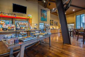 Holiday Inn New Orleans West Bank Tower by IHG