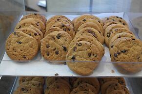 Holiday Inn New Orleans West Bank Tower by IHG