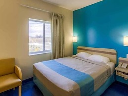 Super 8 by Wyndham Estevan