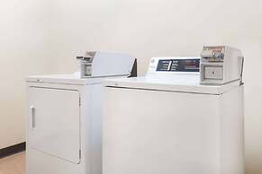 Days Inn by Wyndham Semmes/Mobile