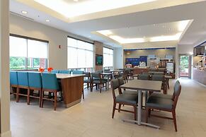 Holiday Inn Express Leland - Wilmington Area by IHG