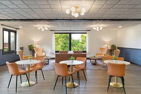 Hotel Vervana, Trademark Collection by Wyndham
