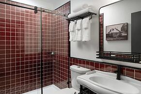Hotel Vervana, Trademark Collection by Wyndham