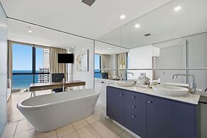 Aria Apartments