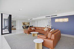 Aria Apartments