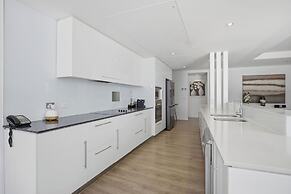 Aria Apartments