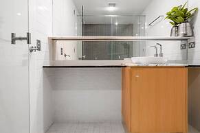 Aria Apartments