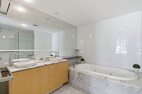 Aria Apartments