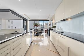 Aria Apartments