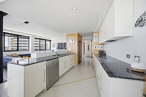 Aria Apartments