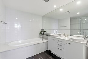 Aria Apartments