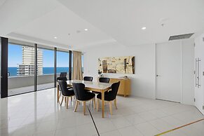 Aria Apartments