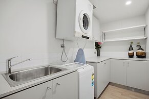 Aria Apartments