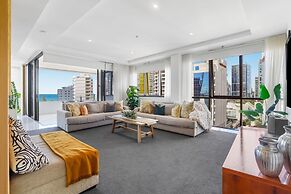 Aria Apartments