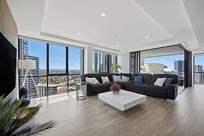 Aria Apartments