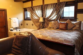 Hilltop Manor Bed and Breakfast