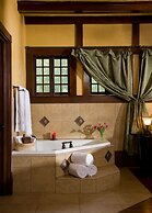 Hilltop Manor Bed and Breakfast