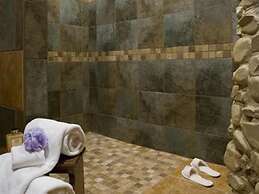 Hilltop Manor Bed and Breakfast