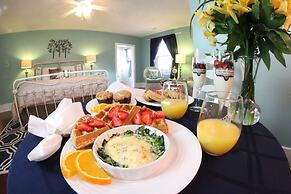 Hilltop Manor Bed and Breakfast