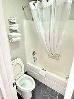 Ozark Inn & Suites
